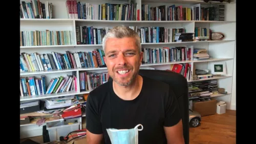 J Wg Nl C Bs M Oo HD