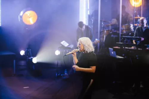 Lou Fellingham Made for you Live Pic