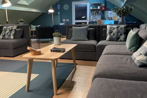 Prayer room 1 w1200h800