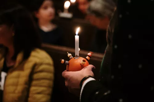 Christingle Photo by Al Elmes on Unsplash