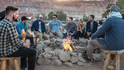 People 2598902 1920 900x600