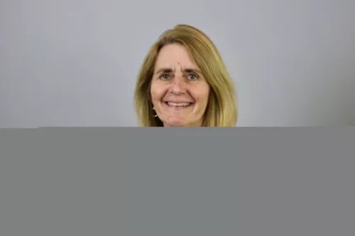 C2 FA60 B3 EE7 F 43 CF 91 DD 7217142 F9 F29 1 201 a